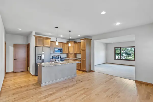 2013 Fieldstone Boulevard #5, Prairie Du Sac, WI 53578