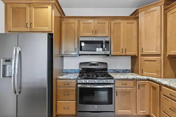 2013 Fieldstone Boulevard #5, Prairie Du Sac, WI 53578
