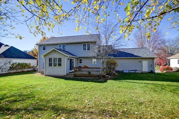 1191 McMahon Drive, Sun Prairie, WI 53590