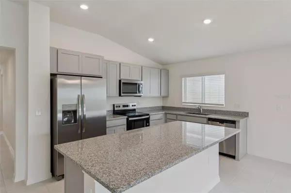 3262 SANCTUARY DR, Clermont, FL 34714