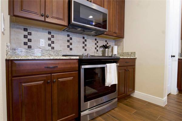 6524 CALAMONDIN DR, Winter Garden, FL 34787