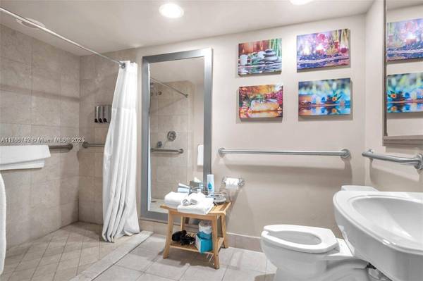 2670 E Sunrise Blvd #1002, Fort Lauderdale, FL 33304