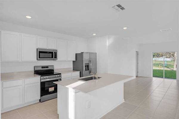 5428 MEADOW WALK DR, Davenport, FL 33837