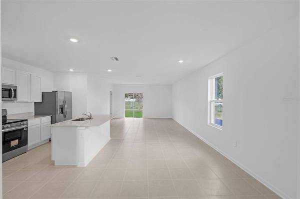 5428 MEADOW WALK DR, Davenport, FL 33837