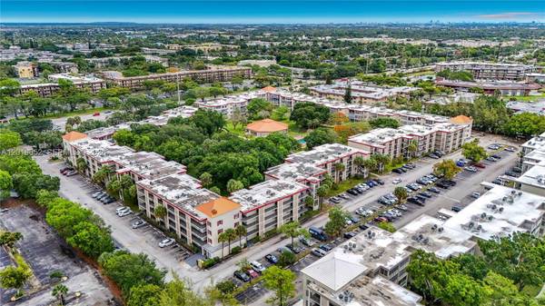 3000 NW 48th Ter #126, Lauderdale Lakes, FL 33313