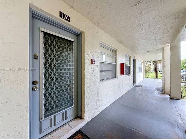 3000 NW 48th Ter #126, Lauderdale Lakes, FL 33313