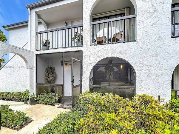 18296 Mediterranean Blvd #4-4, Hialeah, FL 33015