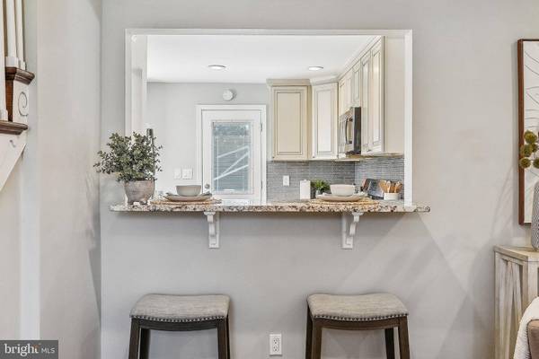 544 W MONTGOMERY AVE, Rockville, MD 20850