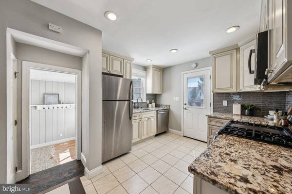 544 W MONTGOMERY AVE, Rockville, MD 20850