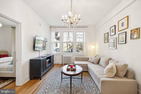 3018 PORTER ST NW #101, Washington, DC 20008