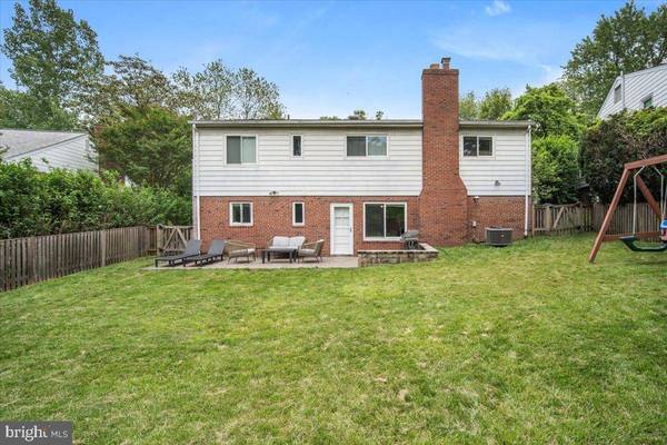 9212 E PARKHILL DR, Bethesda, MD 20814