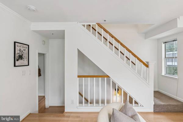 5800 INMAN PARK #410, Rockville, MD 20852