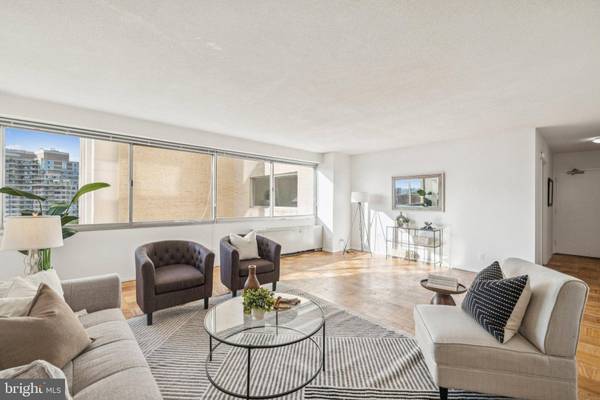 5500 FRIENDSHIP BLVD #2019N, Chevy Chase, MD 20815