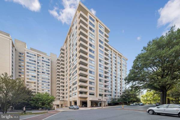 5500 FRIENDSHIP BLVD #2019N, Chevy Chase, MD 20815