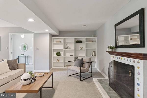 9821 BETTEKER LN, Potomac, MD 20854