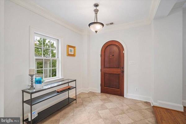 4615 HUNT AVE, Chevy Chase, MD 20815