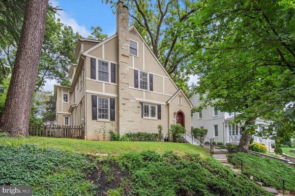4615 HUNT AVE, Chevy Chase, MD 20815
