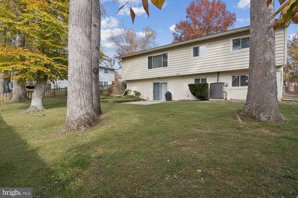 4 DABNEY CT, Rockville, MD 20853