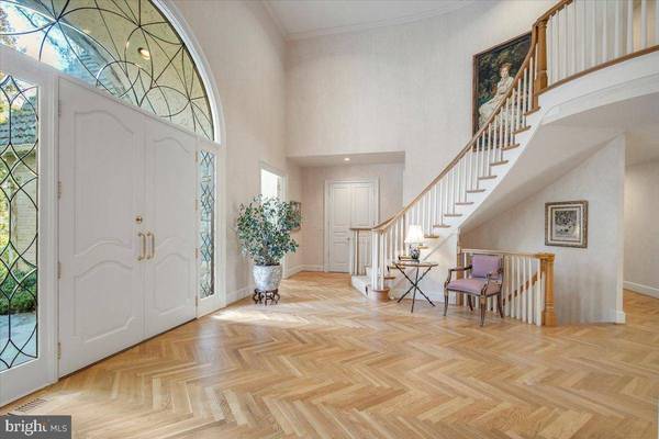 8917 HARVEST SQUARE CT, Rockville, MD 20854