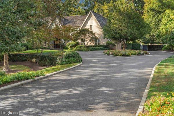 8917 HARVEST SQUARE CT, Rockville, MD 20854