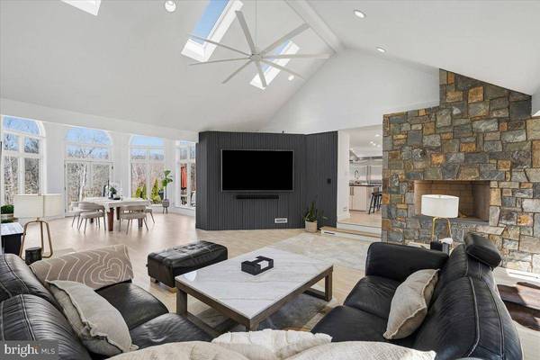 11309 HIDDEN HOLLOW CT, Potomac, MD 20854