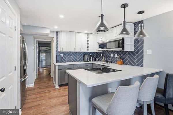 1712 CORCORAN ST NW #2, Washington, DC 20009