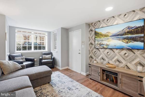 1712 CORCORAN ST NW #2, Washington, DC 20009