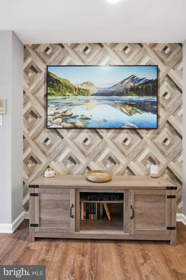 1712 CORCORAN ST NW #2, Washington, DC 20009