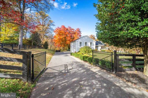 10801 SPRING KNOLL DR, Potomac, MD 20854