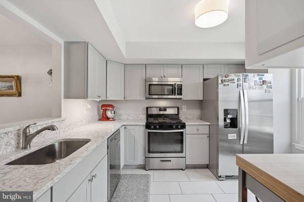 1077 COPPERSTONE CT, Rockville, MD 20852