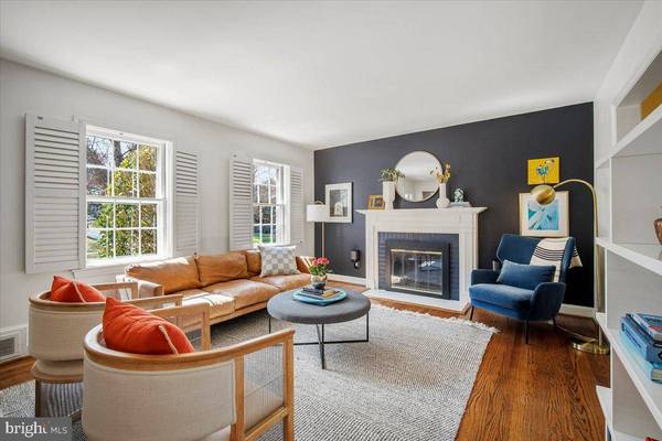 6107 CROMWELL DR, Bethesda, MD 20816