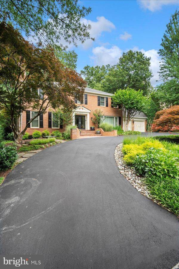 10913 ROUNDTABLE CT, Rockville, MD 20852