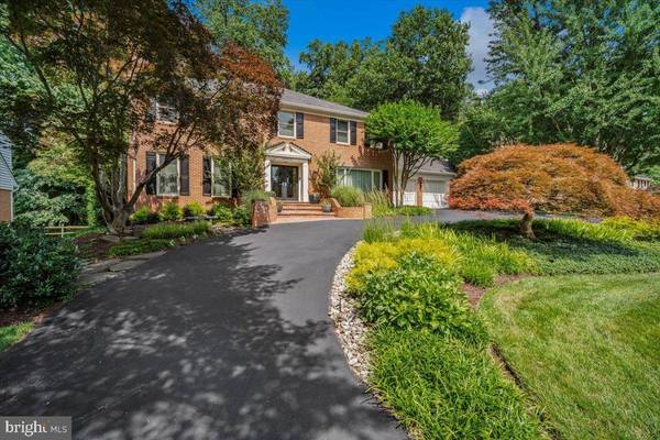 10913 ROUNDTABLE CT, Rockville, MD 20852