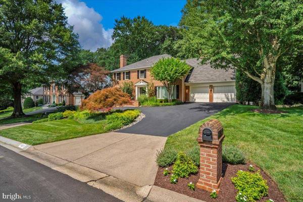 10913 ROUNDTABLE CT, Rockville, MD 20852