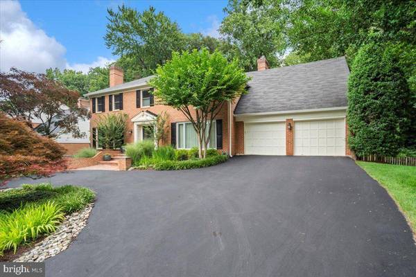 10913 ROUNDTABLE CT, Rockville, MD 20852