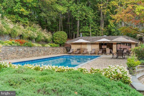 8917 HARVEST SQUARE CT, Potomac, MD 20854