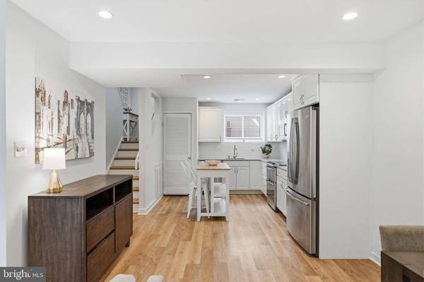 8901 BATTERY PL #34, Bethesda, MD 20814