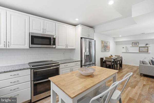8901 BATTERY PL #34, Bethesda, MD 20814