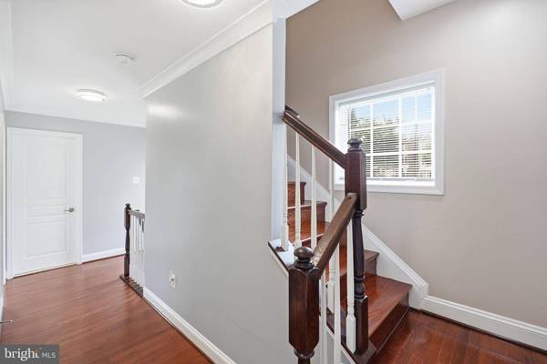 232 PARKVIEW AVE, Gaithersburg, MD 20878