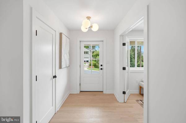 2713 NAVARRE DR, Chevy Chase, MD 20815