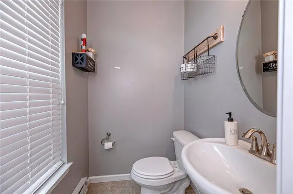 137 Lewisham Rd, Cranberry Twp, PA 16066