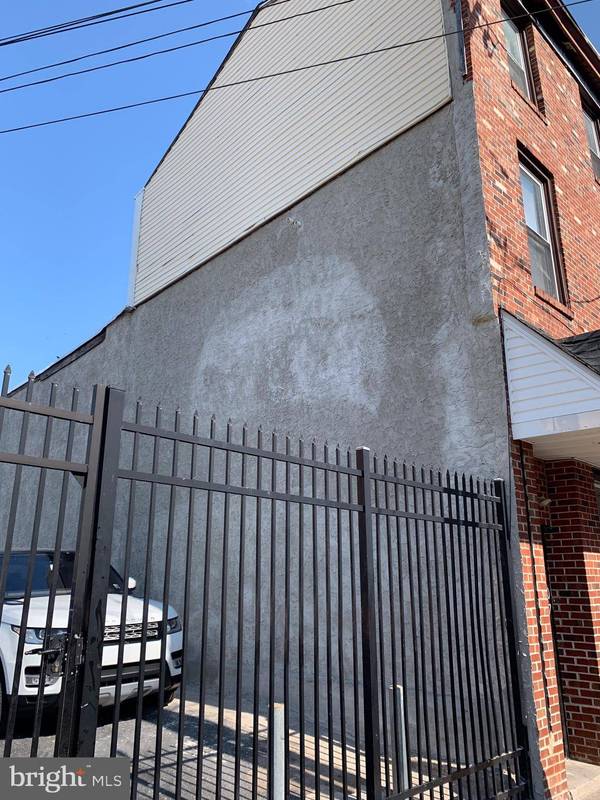 107 N 6TH ST, Camden, NJ 08102