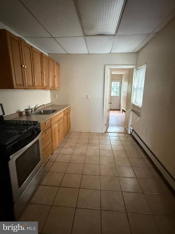 608 POINT ST, Camden, NJ 08102