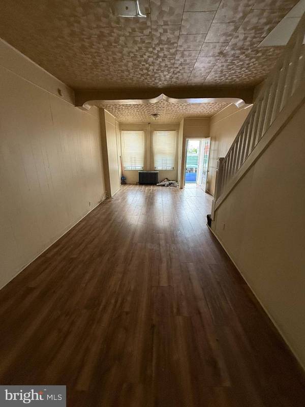 608 POINT ST, Camden, NJ 08102