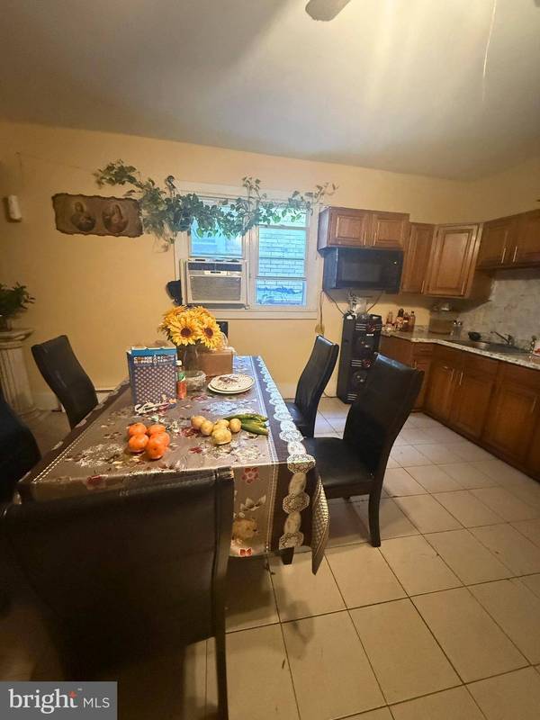 2621 WESTFIELD AVE, Camden, NJ 08105