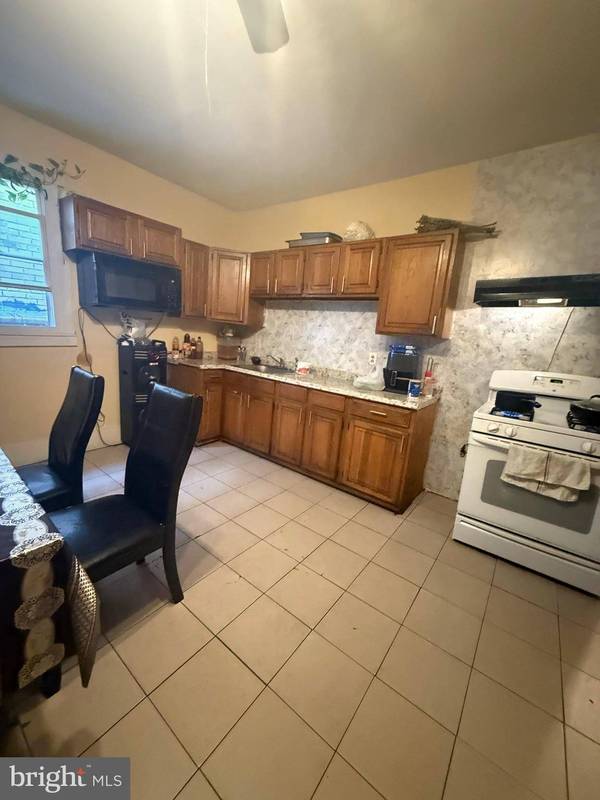 2621 WESTFIELD AVE, Camden, NJ 08105