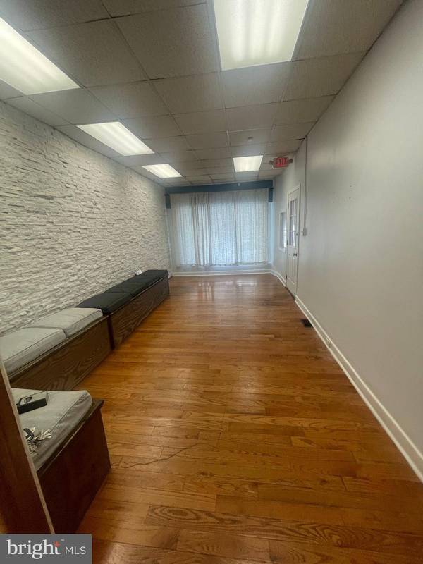 107 N 6TH ST, Camden, NJ 08102