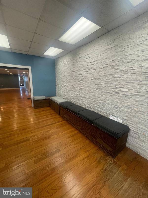 107 N 6TH ST, Camden, NJ 08102