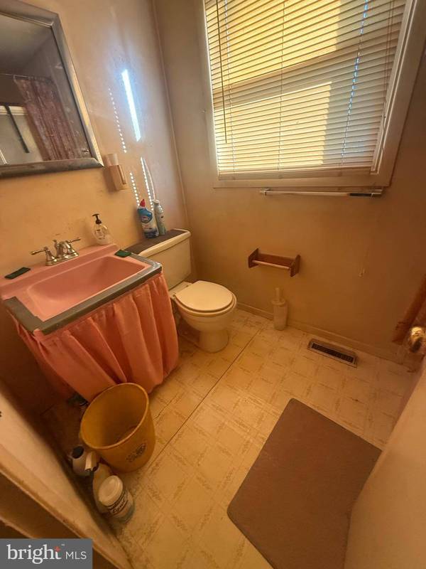 24 HANCOCK LN, Willingboro, NJ 08046