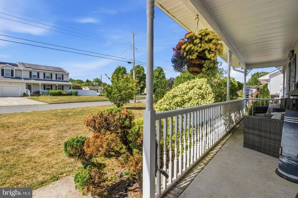 1117 TREASURE AVE, Manahawkin, NJ 08050